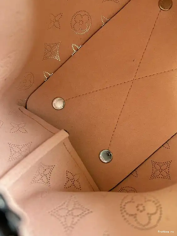 Frstbag ru VUITTON BELLA LOUIS 0530